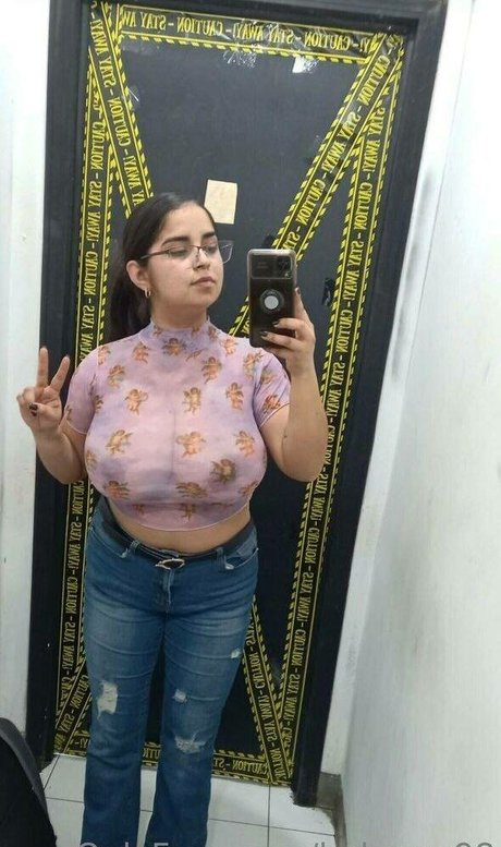 Foto di nudo di fuga di OnlyFans di Vanessagallegos98