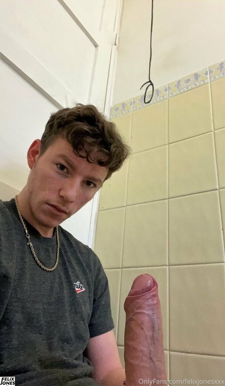 Foto di nudo di fuga di OnlyFans di Felixjonesxxx