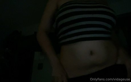 Foto di nudo di fuga di OnlyFans di Vidageuse