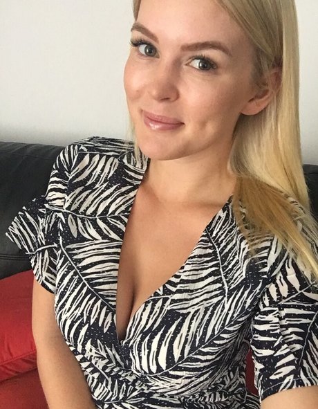 Foto di nudo di fuga di OnlyFans di Elleknox