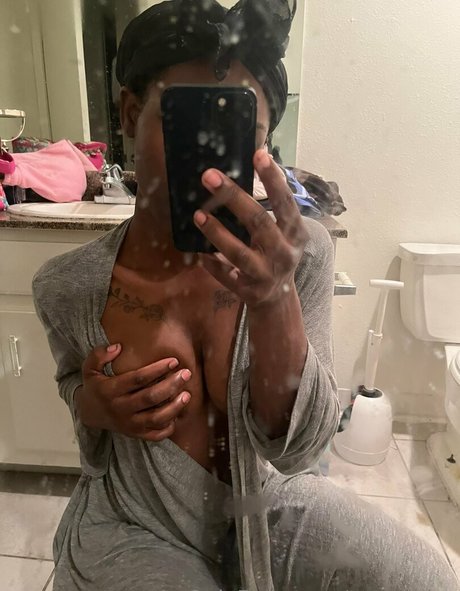 Foto di nudo di fuga di OnlyFans di Tatsumisu