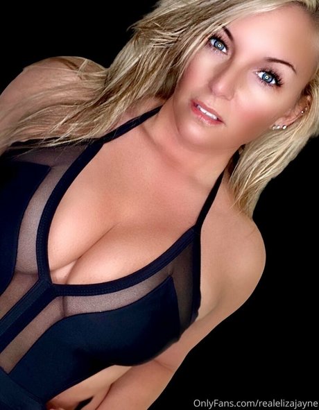 Foto di nudo di fuga di OnlyFans di Realelizajayne