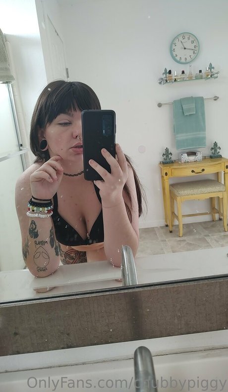 Foto di nudo di fuga di OnlyFans di Chubbypiggy