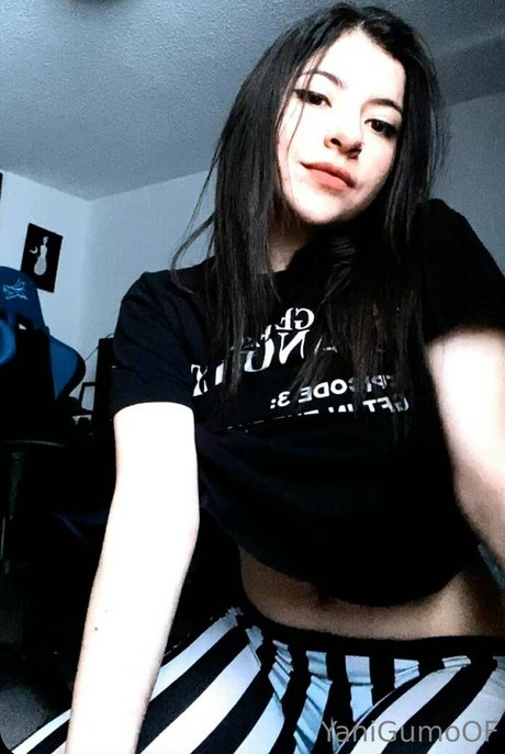 Foto di nudo di fuga di OnlyFans di Yanigumo