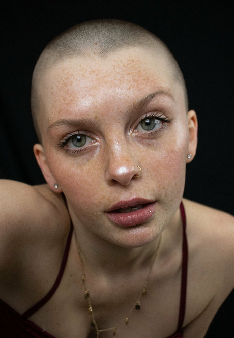 Foto di nudo di fuga di OnlyFans di Kenziejean