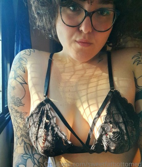 Foto di nudo di fuga di OnlyFans di Sweetfatbottomed