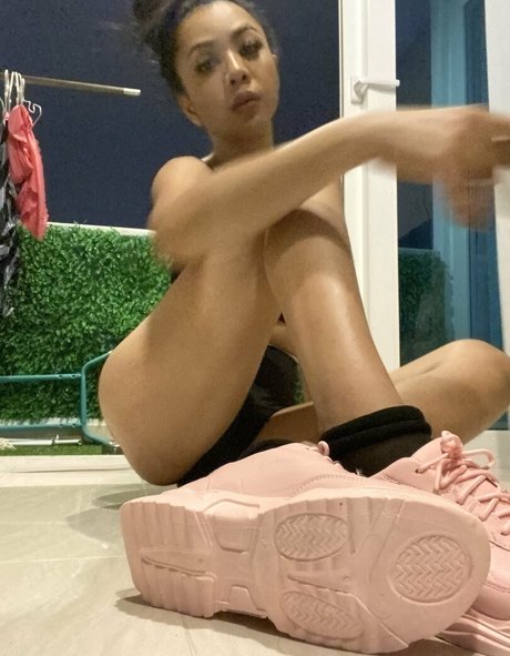 Foto di nudo di fuga di OnlyFans di Ladyboyfernfern