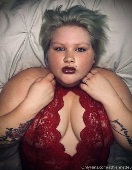 Foto di nudo di fuga di OnlyFans di Athlennette6