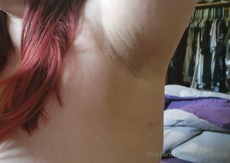 Foto di nudo di fuga di OnlyFans di Sassylittlefeet