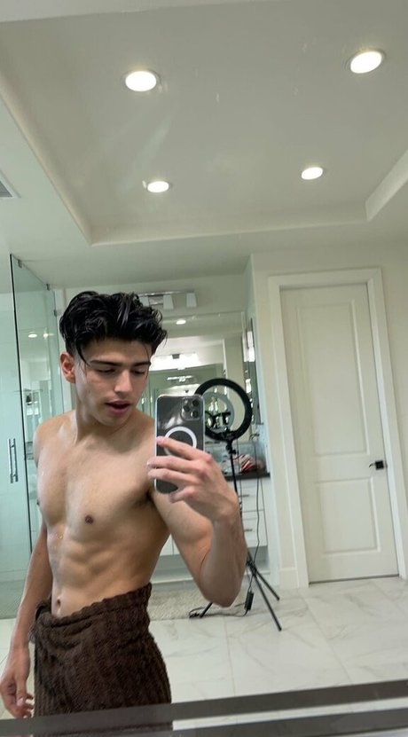 Foto di nudo di fuga di OnlyFans di Evillxe