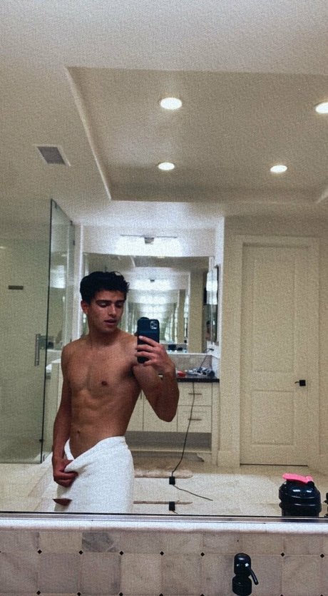 Foto di nudo di fuga di OnlyFans di Evillxe