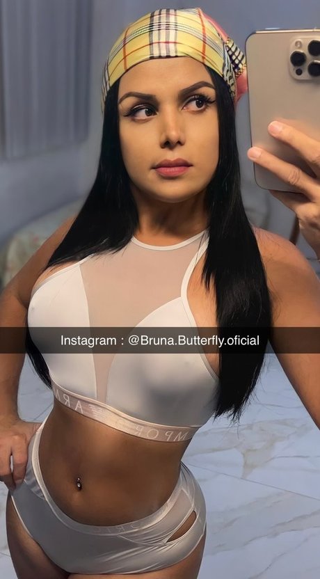 Foto di nudo di fuga di OnlyFans di Bruna Butterfly