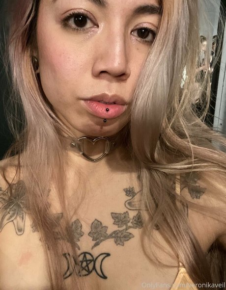 Foto di nudo di fuga di OnlyFans di Xveronikaxveilx