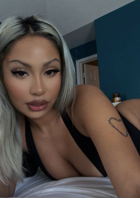 Foto di nudo di fuga di OnlyFans di Xxnmtx