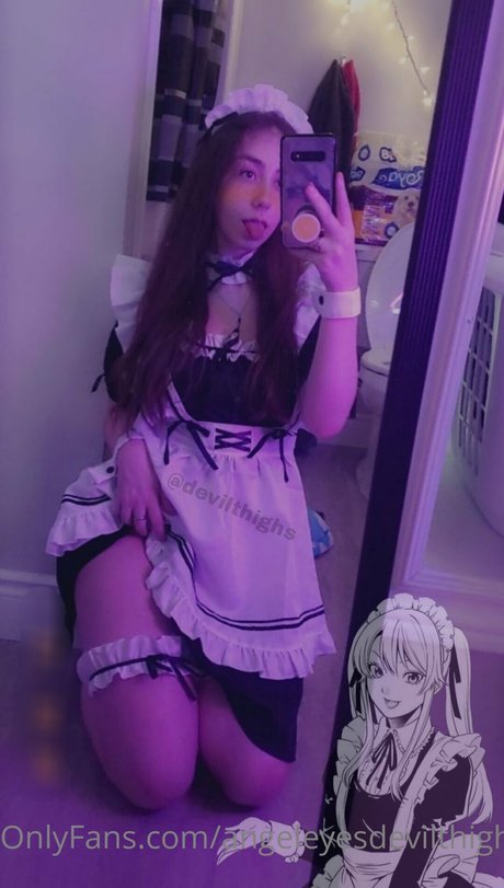 Foto di nudo di fuga di OnlyFans di Angel Eyes Devil Thighs