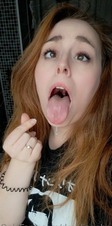 Foto di nudo di fuga di OnlyFans di Droolingahegaoqueen