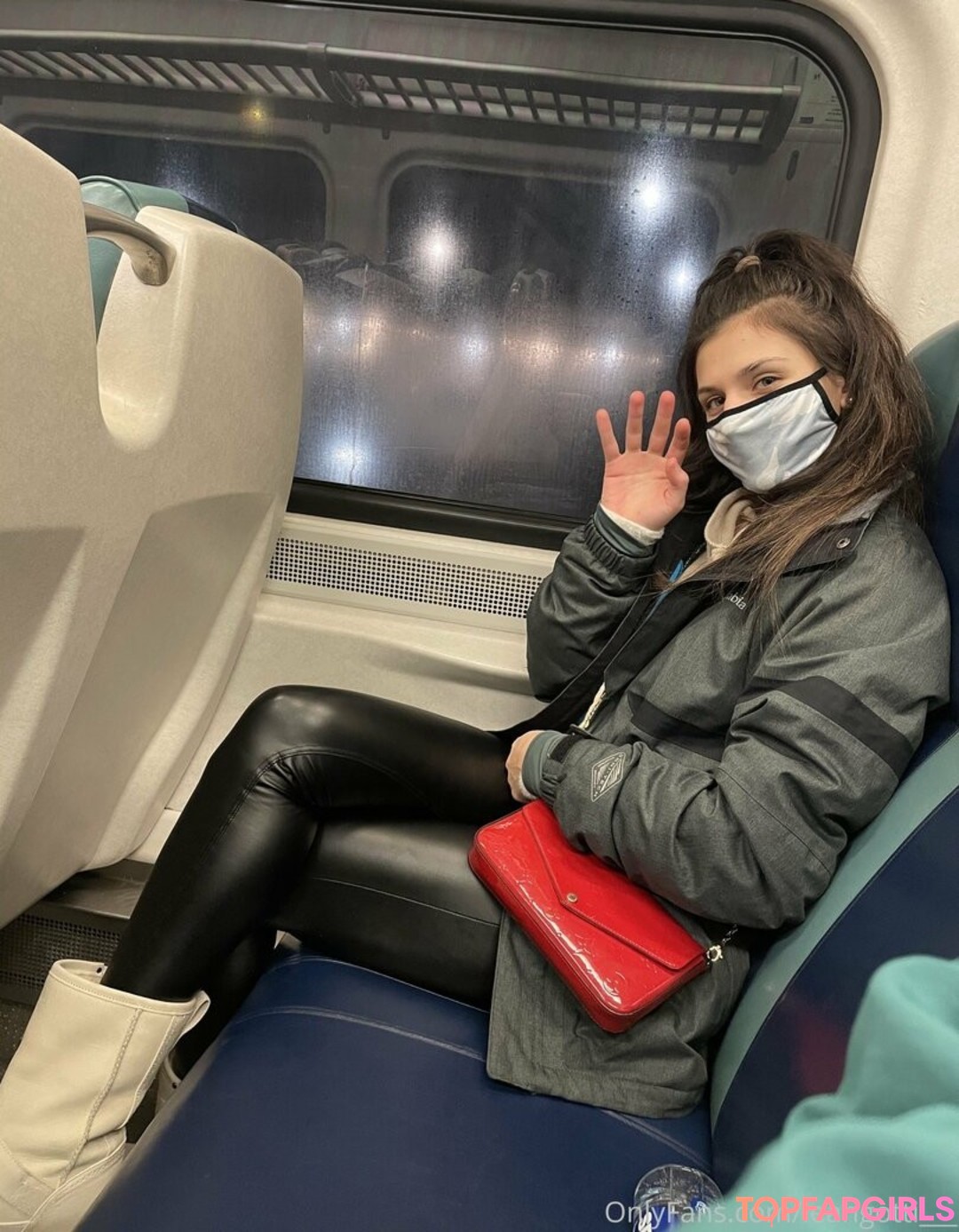 Foto di nudo di fuga di OnlyFans di Leah Gotti #1316