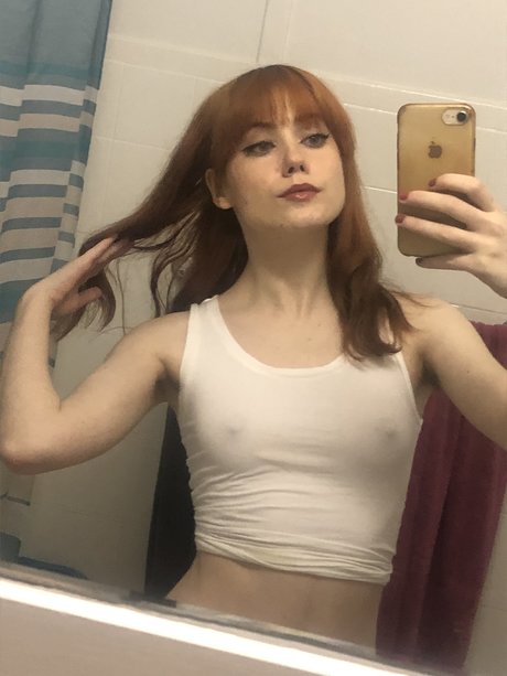 Foto di nudo di fuga di OnlyFans di Clamgirl