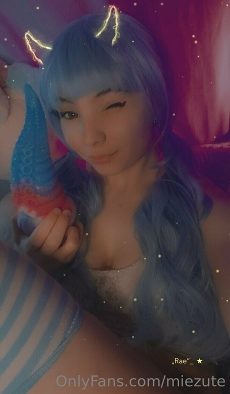 Foto di nudo di fuga di OnlyFans di Miezute