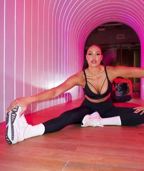Foto di nudo di fuga di OnlyFans di Elizabeth Cambage