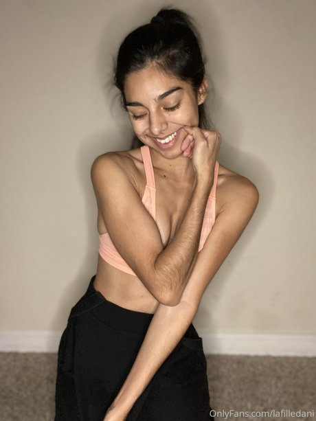 Foto di nudo di fuga di OnlyFans di Eliana