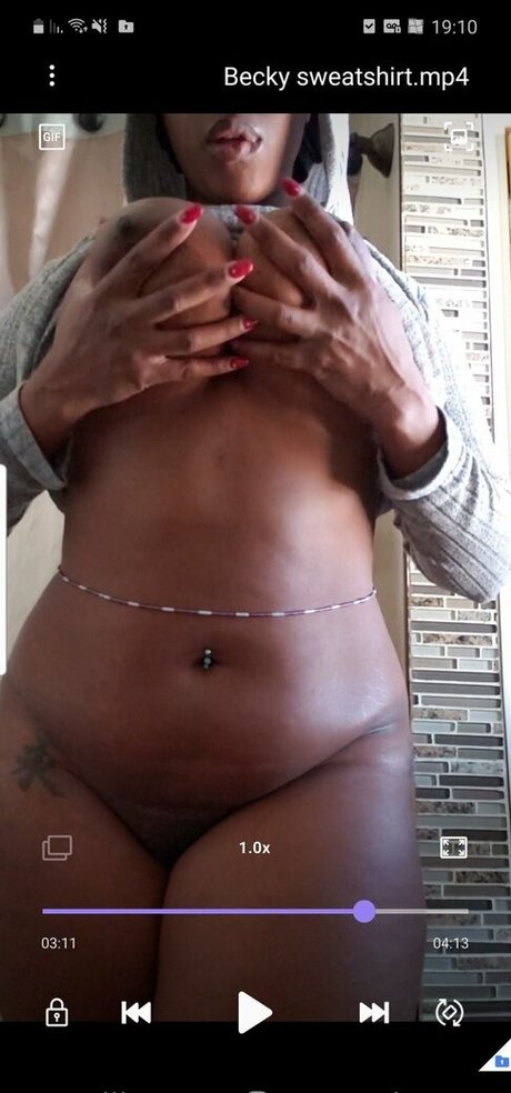 Foto di nudo di fuga di OnlyFans di Nursejbecky