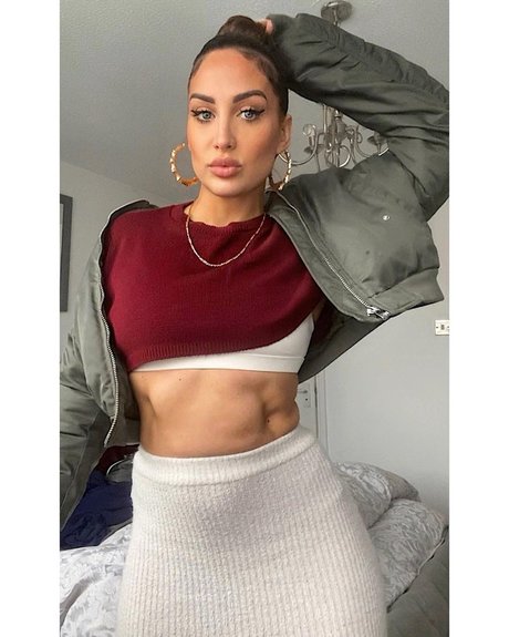 Foto di nudo di fuga di OnlyFans di Lisa Mason
