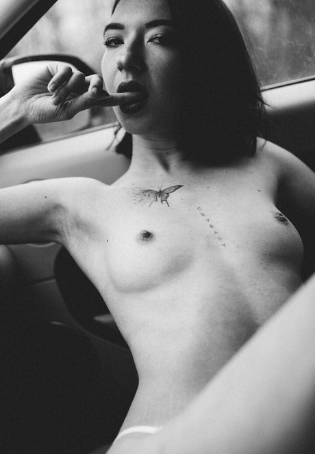 Foto di nudo di fuga di OnlyFans di Alisses99