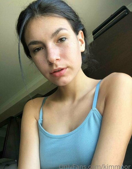 Foto di nudo di fuga di OnlyFans di Kim Moor