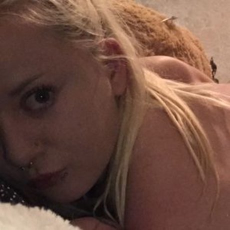 Foto di nudo di fuga di OnlyFans di Vamparie