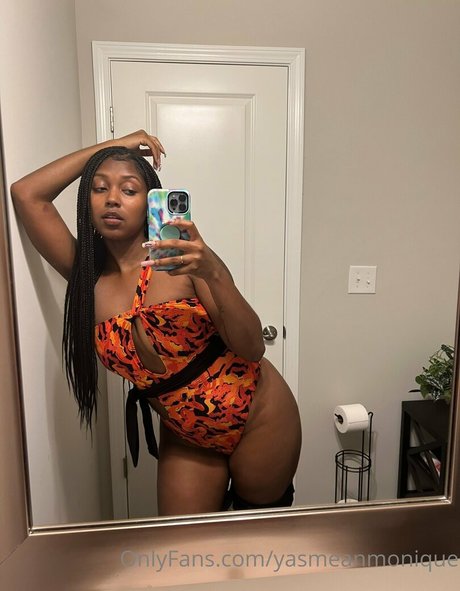 Foto di nudo di fuga di OnlyFans di Yassssssss