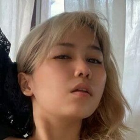 Foto di nudo di fuga di OnlyFans di Rawiwan Chindarat