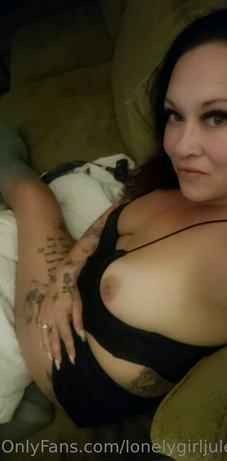 Lonelygirljules