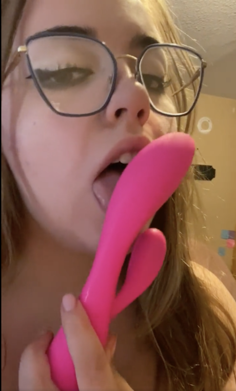Foto di nudo di fuga di OnlyFans di Babyv1902