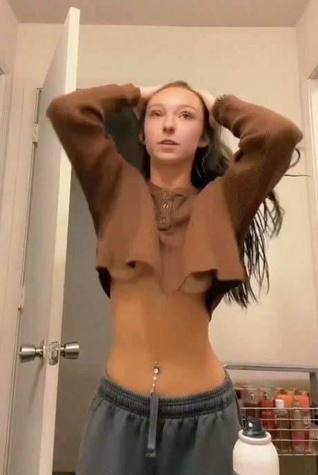 Foto di nudo di fuga di OnlyFans di Kayleerashay
