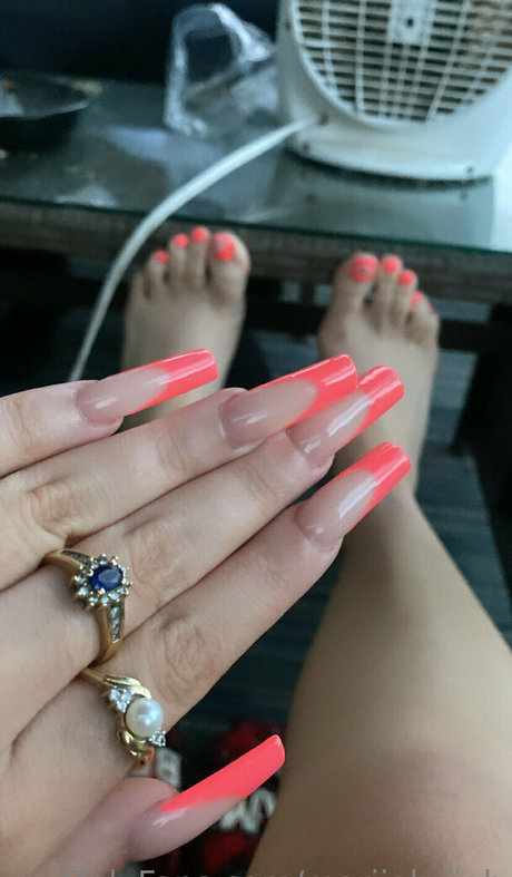 Foto di nudo di fuga di OnlyFans di Mariiahriiah