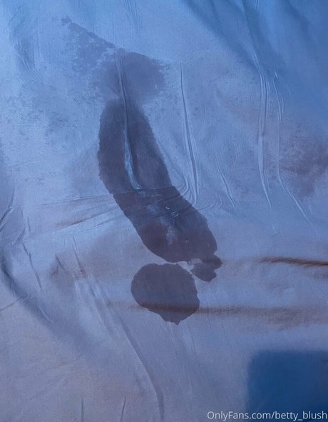 Foto di nudo di fuga di OnlyFans di Bettieblushe