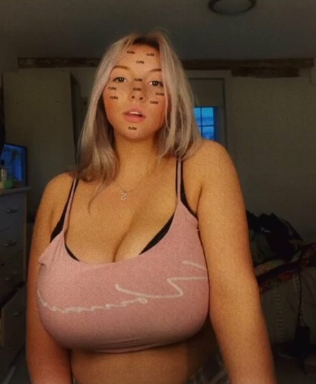 Foto di nudo di fuga di OnlyFans di Shona Colson