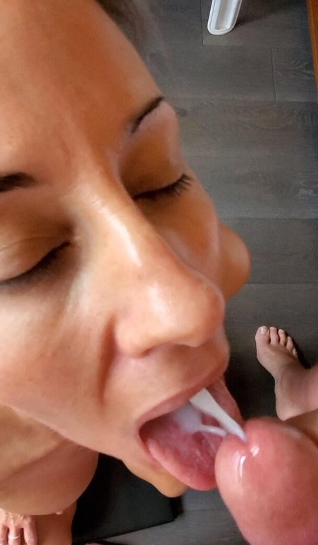 Foto di nudo di fuga di OnlyFans di Ms Sandralyn
