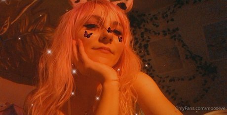Foto di nudo di fuga di OnlyFans di Mooseve
