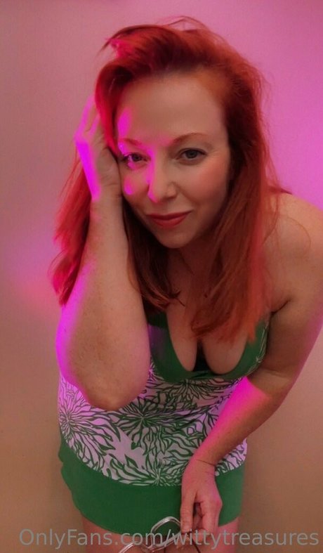 Foto di nudo di fuga di OnlyFans di Wittytreasures