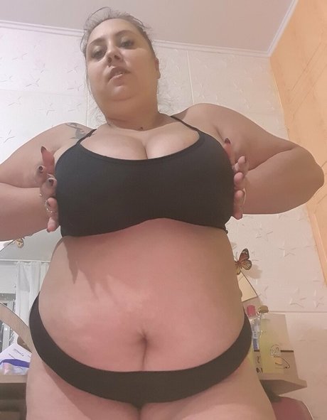 Foto di nudo di fuga di OnlyFans di Lorabbw