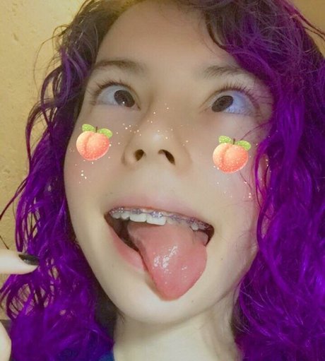 Foto di nudo di fuga di OnlyFans di Nekosama