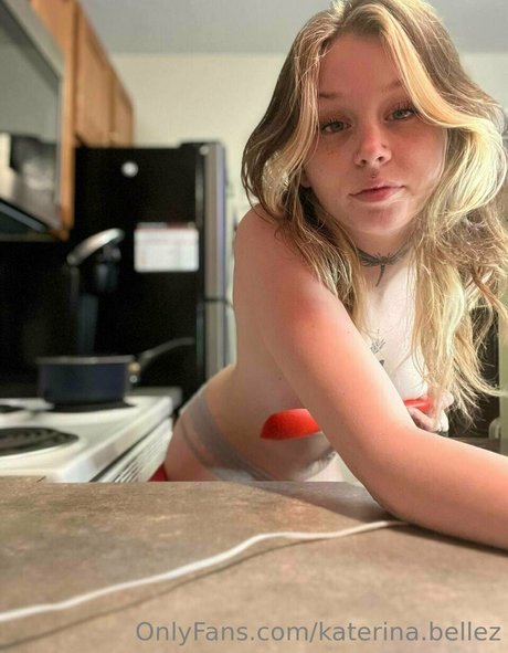 Foto di nudo di fuga di OnlyFans di Katerinabellez