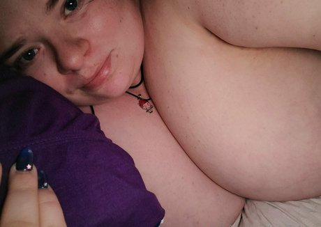 Foto di nudo di fuga di OnlyFans di Curv3s4days