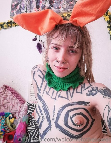 Foto di nudo di fuga di OnlyFans di Welcometothesewer