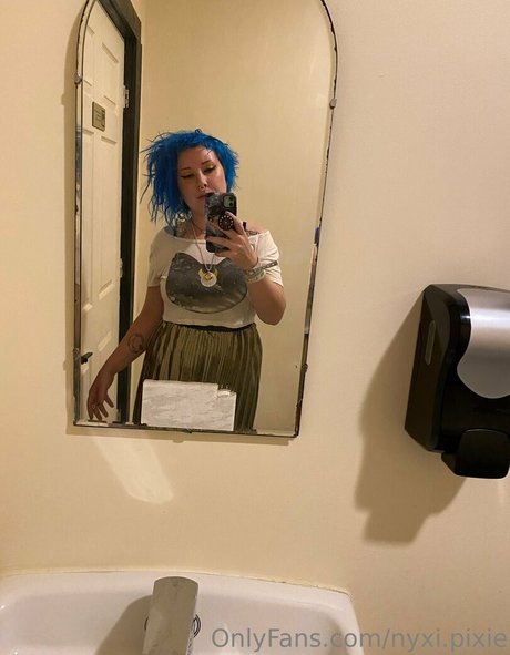 Foto di nudo di fuga di OnlyFans di Nyxipixie