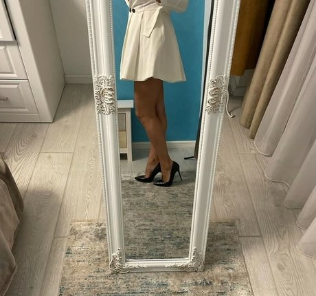 Ella Mom