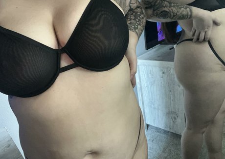 Foto di nudo di fuga di OnlyFans di Arizonaangel