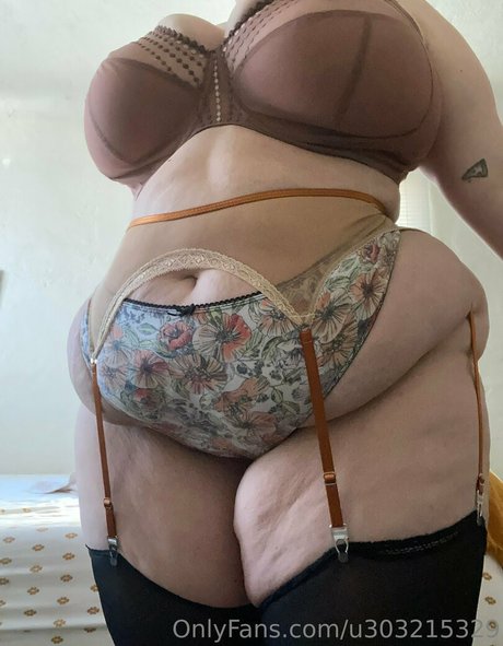 Bbwfrogprincess